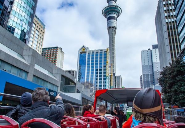 Hop-on Hop-off Auckland City Tour Adult Pass - Option for Family Pass