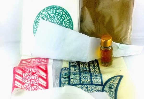 Henna Tattoo Kit incl. Henna Powder, Stencils, Piping Bag Style Plastic Dispenser & Oil - Option for Two or Three Available