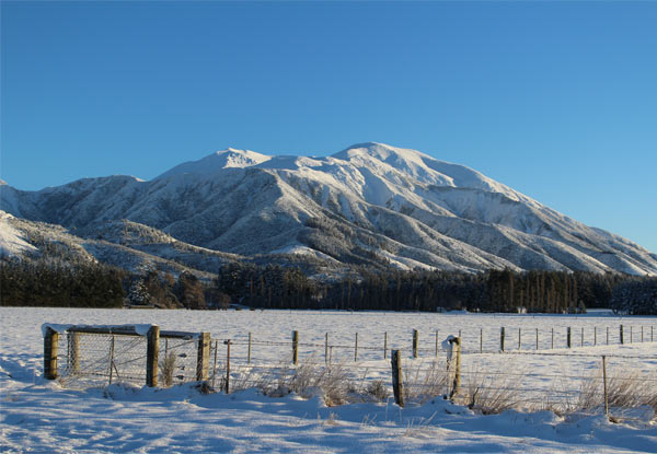 Mount Hutt Weekend Return Shuttle Bus for One