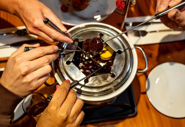 Cheese or Chocolate Fondue Experience for Three to Four People