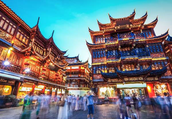 Per-Person Twin-Share Eleven-Day China Discovery Tour incl. Accommodation, Return Flights, Meals as Indicated & More
