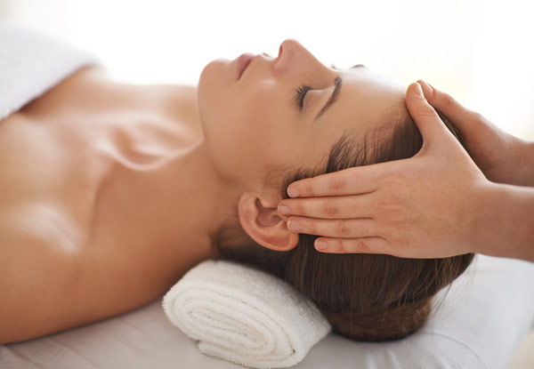 60-Minute Vitamin E Facial incl. Head, Neck & Shoulder Massage - Options for 60-Minute Microdermabrasion with Hydrating Facial incl. Head & Neck Massage