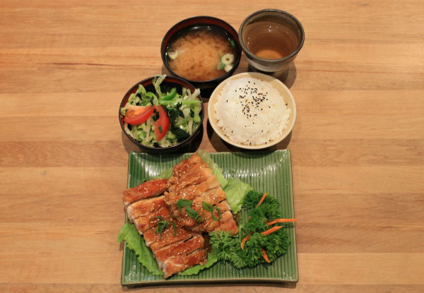 Entree to Share, One Main Each & Unlimited Green Tea for Two - Options for Four, Six or Eight People