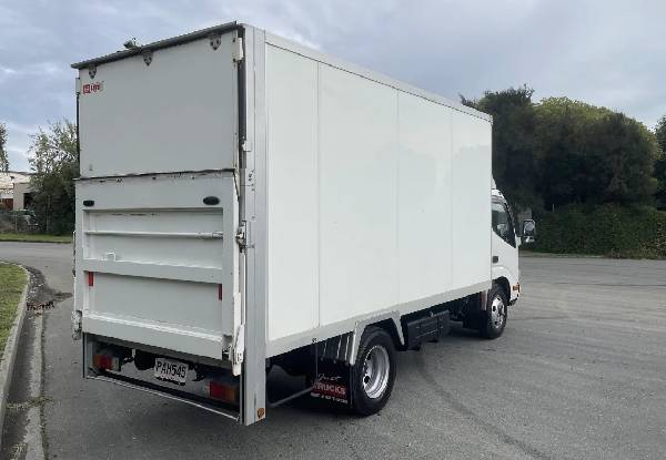 AR Truck Rental Service incl. Initial 200km - Option for Van, Small, Medium & Large Truck