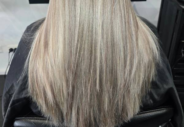 Short Hair Full Head Foils incl. Toner, Shampoo, Intense Hair Treatment, Blow Wave & Style - Mobile Service
