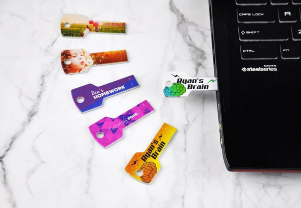 Personalised USB Flash Drives - Options for 8GB, 16GB & 32GB & Free Metro Delivery
