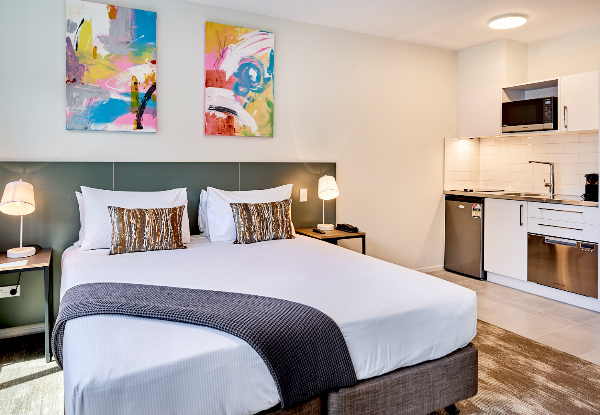 Luxury 4.5 Stay for Two at Sojourn Apartment Hotel on Ghuznee incl. Free Parking, Daily Breakfast & Late Check Out - Queen Studio & Deluxe King Studio Rooms Available - Option for One, Two or Three Nights