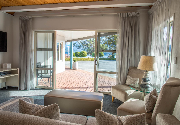 Five-Star, One-Night, Te Anau Getaway in a Lakeview Upper Floor Studio for Two People incl. Early Check-In, Parking, WiFi & Small Box of Handcrafted Chocolates - Options for One-Bedroom Suite or Two-Bedroom Spa Suite & Option for Two Nights