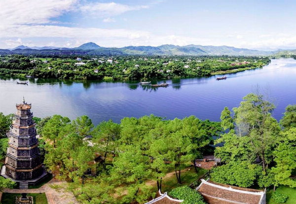 Per Person, Twin-Share 14-Day Incredible Vietnam North to South Tour incl. Meals, Accommodation, Domestic Flight, Airport Transfers, Train Trip, 2-Day Halong Bay Cruise, Sightseeing & More