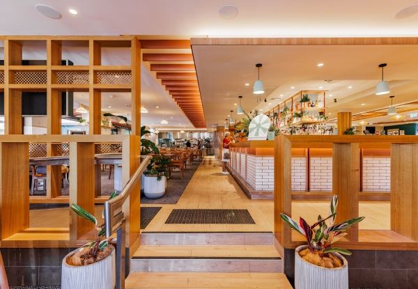Two-Night Stay for Two in Mermaid Waters Gold Coast incl. Studio King Room, Daily Buffet Breakfast, Welcome Drink, Early Check in & Late Check Out