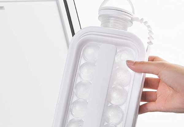 17-Piece Portable Ice Maker Bottle