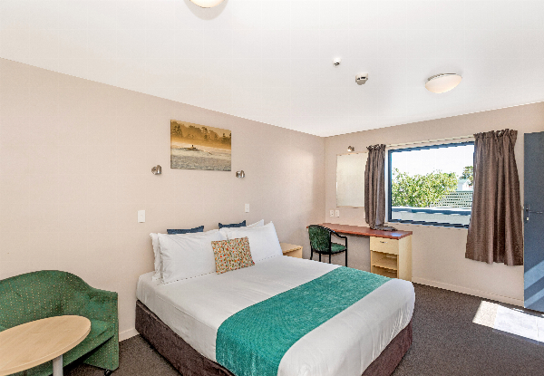 Weekend Stay in Gisborne for Two People in a Superior Studio incl. Continental Breakfast  & Late Check-Out