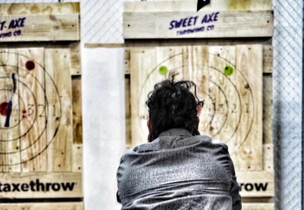 Two-Hour Axe Throwing Experience for 10 People