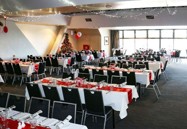 Christmas at the Races Buffet incl. Two Drinks & Dinner for Eight People - Options for Nine & Ten People Available