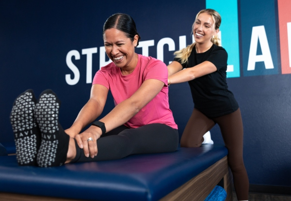 25-Minute One-On-One Assisted Stretch Session with a Flexologist at StretchLab Wellington - Option for 50-Minute Session