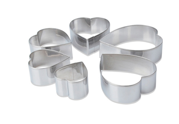 Heart Shaped Cookie Cutter Set • GrabOne NZ