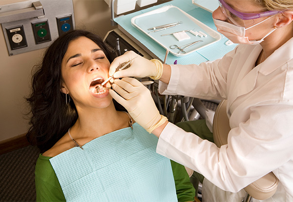Full Dental Check-Up incl. Dental Examination, Clean & Polish, X-Ray & Return Voucher