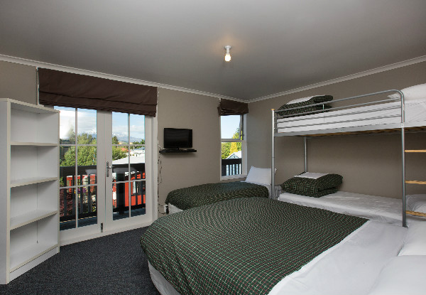 Epic Summer Tongariro Crossing Package in the Ensuite Family Room for up to Five People incl. Accommodation, Breakfast & Wifi