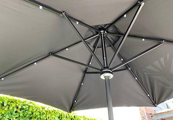 LED Solar 2.7m Sun Umbrella