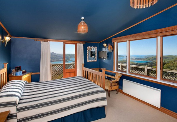 Unique One Night Dunedin Stay for Two in a Lodge Room incl. Breakfast, Dinner, Bottle of Bubbles on Arrivals, Late Checkout & Entry to Castle - Option for Two Nights