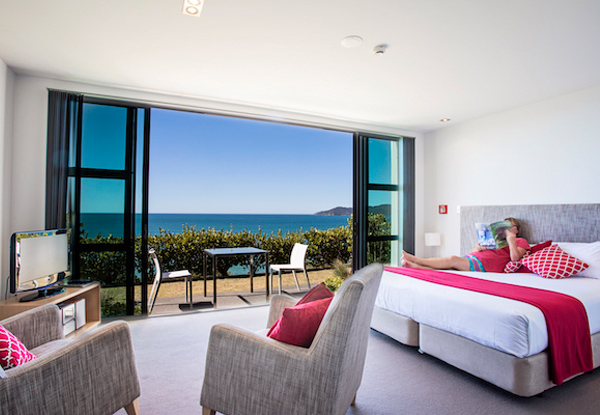 Cable Bay Luxury Waterfront Stay for Two People - Options for Studio Room or Villa & up to Four People incl. Continental or English Breakfast Hamper