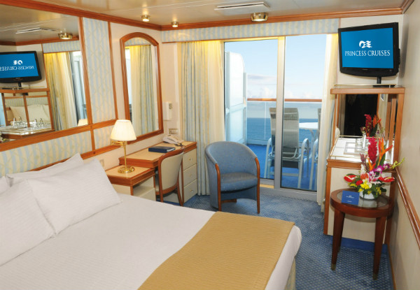 Per-Person Twin-Share Eight-Night NZ Coastal Classic Golden Princess Cruise incl. Overnight in Sydney & Return Flights