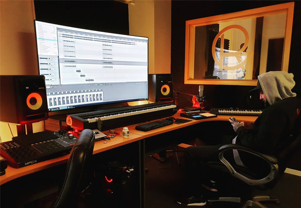 One-Hour of Professional Recording Studio Time incl. Engineer - Options for Two, Four or Eight Hour Sessions