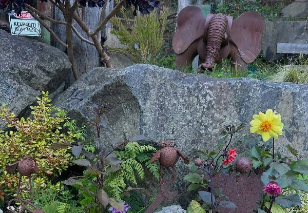 18-Hole Mini Golf at Carlucci Land - Option Adults & Children