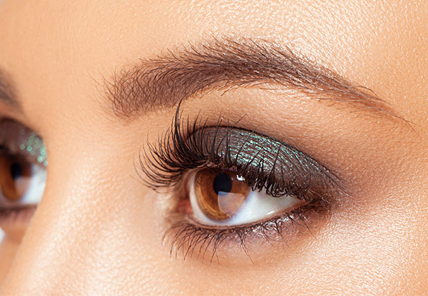 Eye Trio incl. Brow Threading, Brow Tint & Lash Tint - Option to incl. A Facial