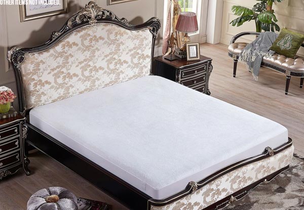 Royal Comfort Bamboo Blend Waterproof Mattress Protector - Four Sizes Available with Free Delivery