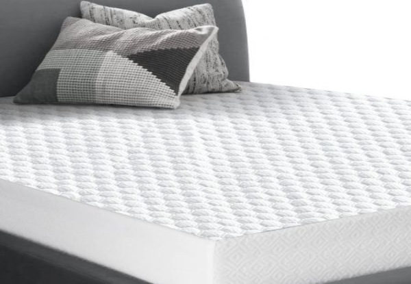 DreamZ Waterproof Mattress Protector - Six Sizes Available