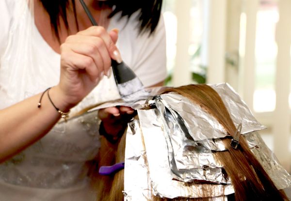 Half-Head of Foils Pamper Package incl. Take-Home Treatment  with Cut & Blow Wave- Option for a Full-Head of Foils Available