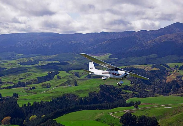 20-Minute Trial Flight in Cessna 152 Aircraft incl. Hands-On Aircraft Orientation, Education & Pre-Flight Demonstration - Option for a Three Flight Package with a Total 1.5-Hour Flying Time