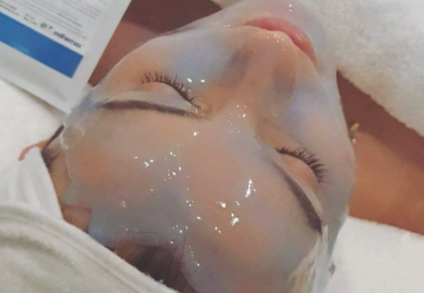 Hydrojelly Customised Facial, incl. Neck Shoulder & Decolatage Massage - Option to incl. Brow Shape, Brow & Tint or Brow Shape, Brow Tint & Lash Tint