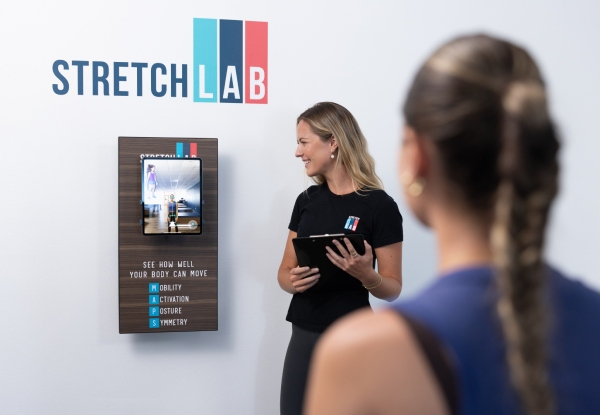 25-Minute One-On-One Assisted Stretch Session with a Flexologist at StretchLab Wellington - Option for 50-Minute Session