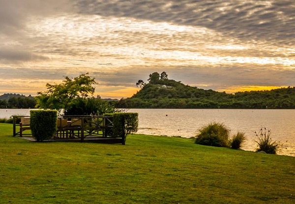 One-Night Midweek Rotorua Stay for Two People in a Garden/Lake View Room incl. Cooked Breakfast, WiFi, Late Checkout & More - Options for Two-Nights or a Weekend Stay