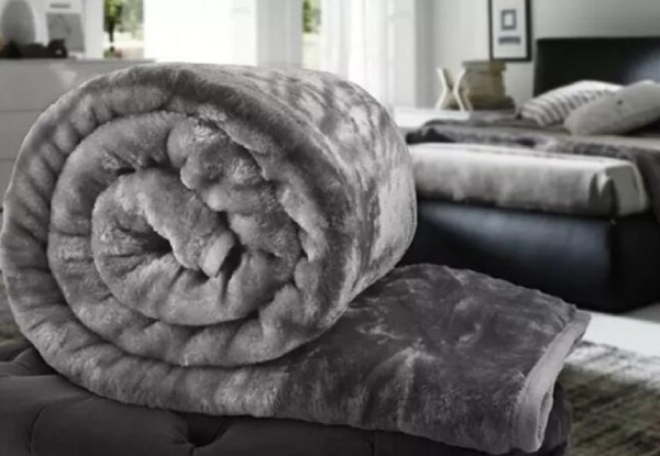 Soft Faux Mink Throws - Eight Colours Available