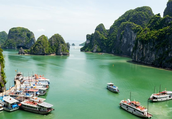 Per-Person, Twin-Share Five-Day Hanoi & Halong Bay Tour incl. Overnight Cruise, Accommodation, Airport Transfer, English Speaking Guides, Meals as Indicated, Kayaking & Sightseeing