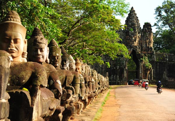 Per-Person Twin-Share Nine Day Tour of Vietnam, Cambodia & Laos incl. Accommodation, Daily Breakfast, English Speaking Guide & More - Options for a Three, Four & Five-Star Accommodation Available