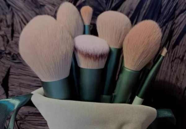 13-Pack Soft Makeup Brushes - Two Colours Available