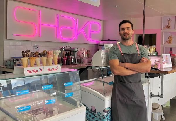 1-Hour Croc Bike Hire + Signature Crocshakes, Wellington Waterfront