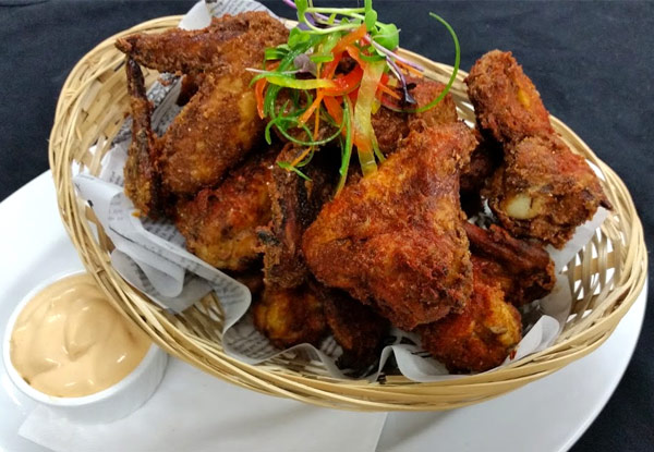 $29 for a Bucket of Beers with a Choice of Crispy Chicken Wings or a 1kg Bowl of Mussels (value up to $52)