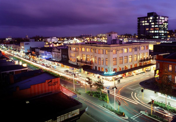 One-Night Hamilton Midweek Stay in a Superior Room for Two incl. Late Checkout, Parking & WiFi