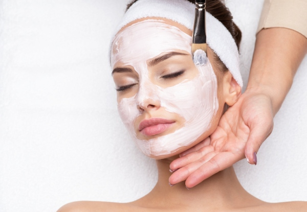 60-Min American Hydrabrasion Facial – Incl. Facial & Shoulder Massage, Mask & Moisturisers