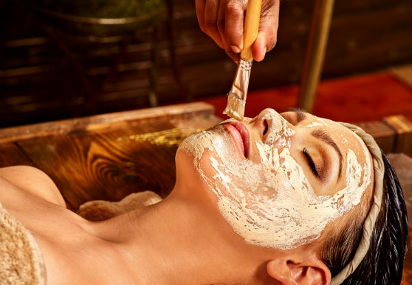 55-Minute Ayurvedic Exotic Indian Facial incl. Essential Oil Neck, Arms & Hands Massage