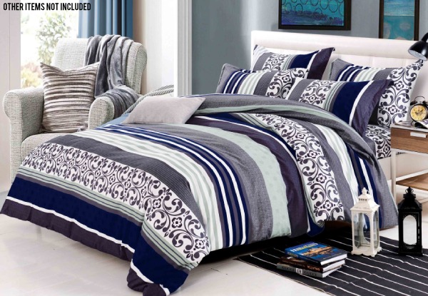 Three-Piece Reversible Floral Stripe Queen Duvet Cover Set - Options for King or Super King Size