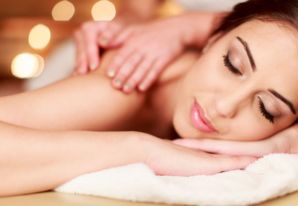 75-Minute Full Body Massage & Reflexology