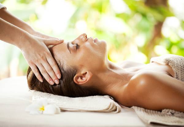 Revitalising Spa Package for One Person incl. Rejuvenating 75-Minute Massage, Hot Soak & Sauna
